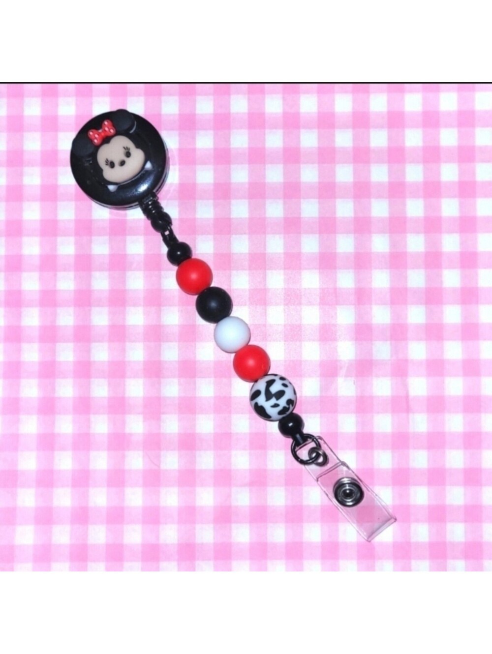 Disney's Minnie Mouse Tsum Tsum Retractable Reel Cardholder ID Badge